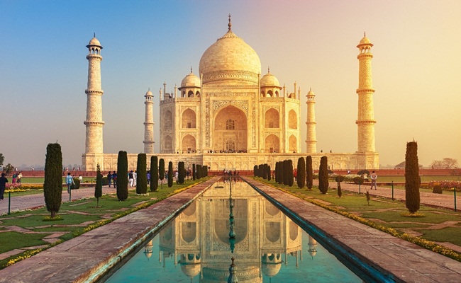 Traveling to India this year? Here are some useful tips to remember when planning your trip